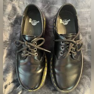 doc martens- platforms, matte